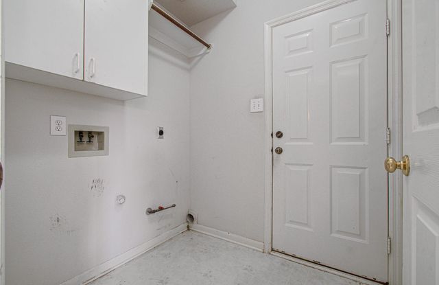 7107 Trimstone Drive, Pasadena, TX 77505