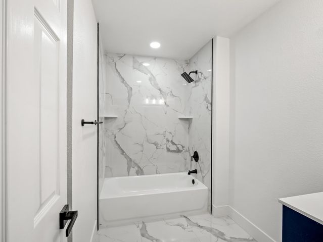 568 E San Ramon Avenue, Fresno, CA 93710