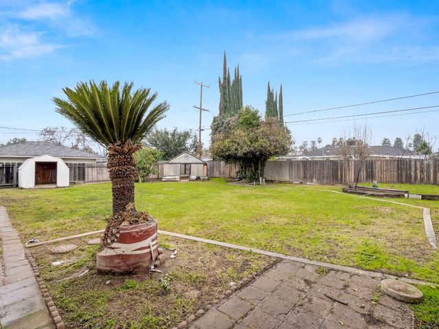 568 E San Ramon Avenue, Fresno, CA 93710