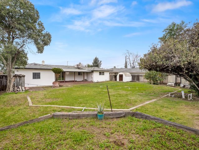 568 E San Ramon Avenue, Fresno, CA 93710