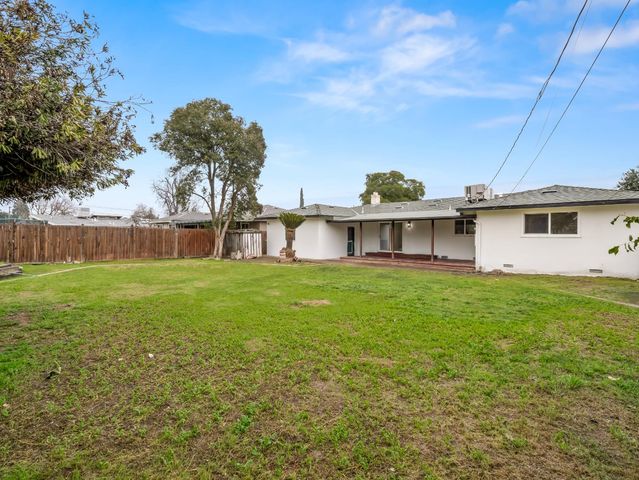 568 E San Ramon Avenue, Fresno, CA 93710