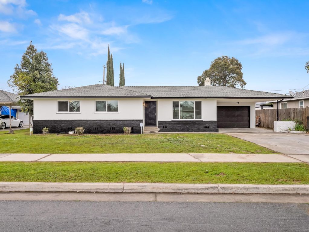 568 E San Ramon Avenue, Fresno, CA 93710