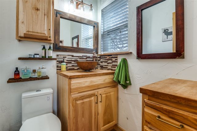 37 Regents Park, Bedford, TX 76022