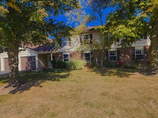215 Brett Circle A, Wauconda, IL 60084