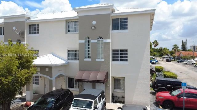 12015 SW 14 Street 301C, Miami, FL 33184