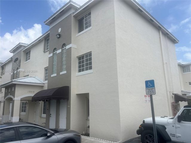 12015 SW 14 Street 301C, Miami, FL 33184