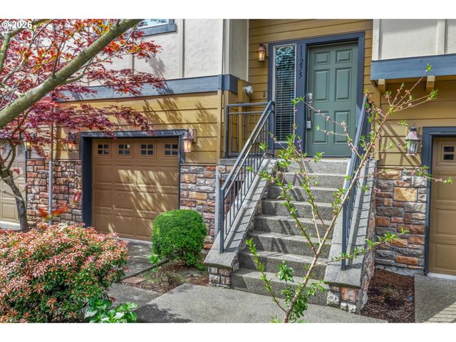 11275 Se AQUILA St, Happy Valley, OR 97086