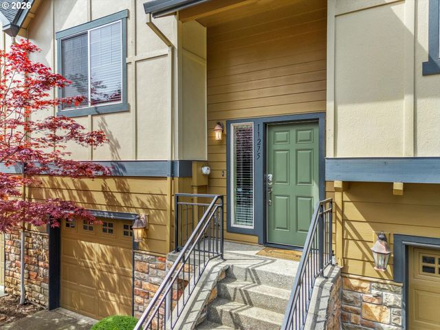 11275 Se AQUILA St, Happy Valley, OR 97086