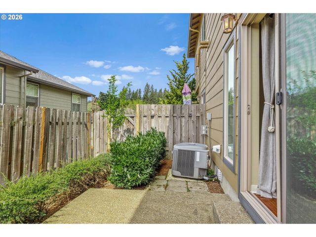 11275 Se AQUILA St, Happy Valley, OR 97086