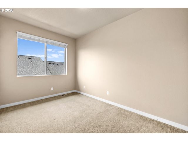 11275 Se AQUILA St, Happy Valley, OR 97086