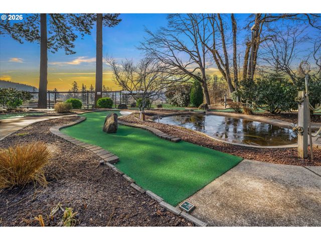 11275 Se AQUILA St, Happy Valley, OR 97086