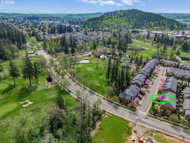 11275 Se AQUILA St, Happy Valley, OR 97086