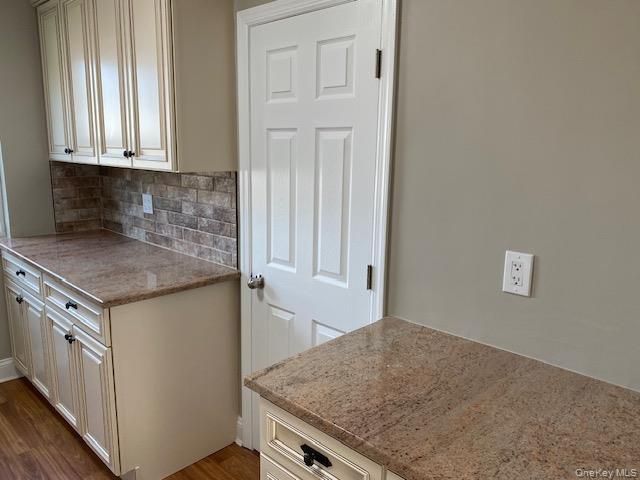 72-59 Little Neck Parkway H-1, Glen Oaks, NY 11004