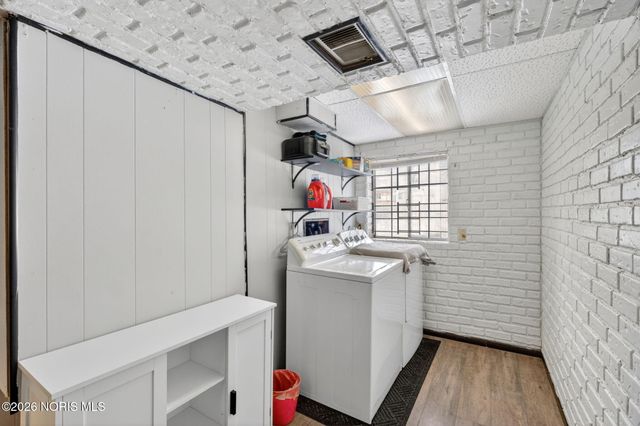 1945 Grimes Golden Drive, Toledo, OH 43611