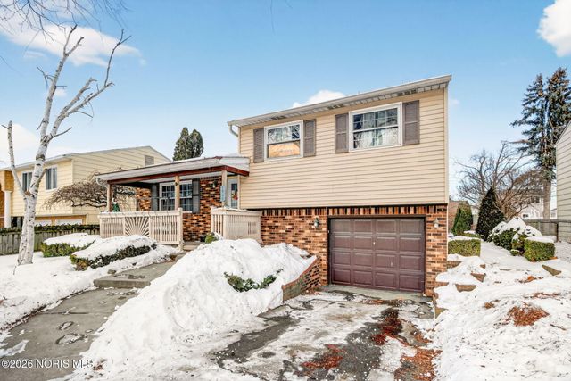 1945 Grimes Golden Drive, Toledo, OH 43611