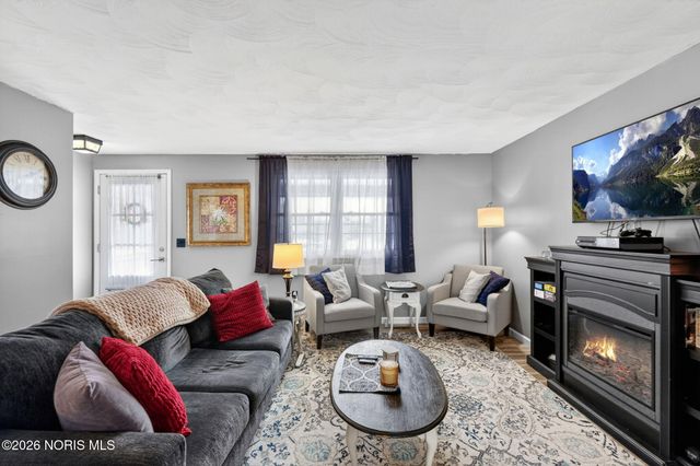 1945 Grimes Golden Drive, Toledo, OH 43611