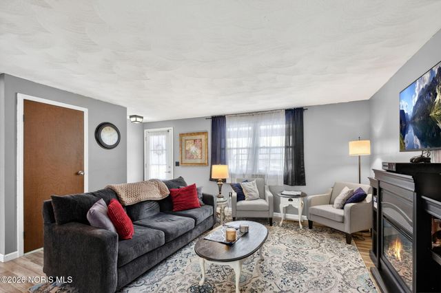 1945 Grimes Golden Drive, Toledo, OH 43611