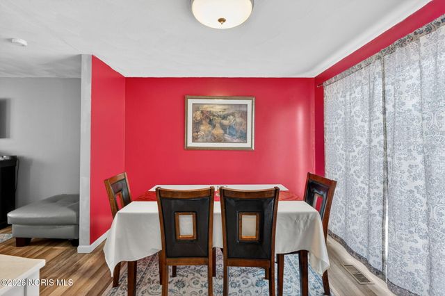 1945 Grimes Golden Drive, Toledo, OH 43611