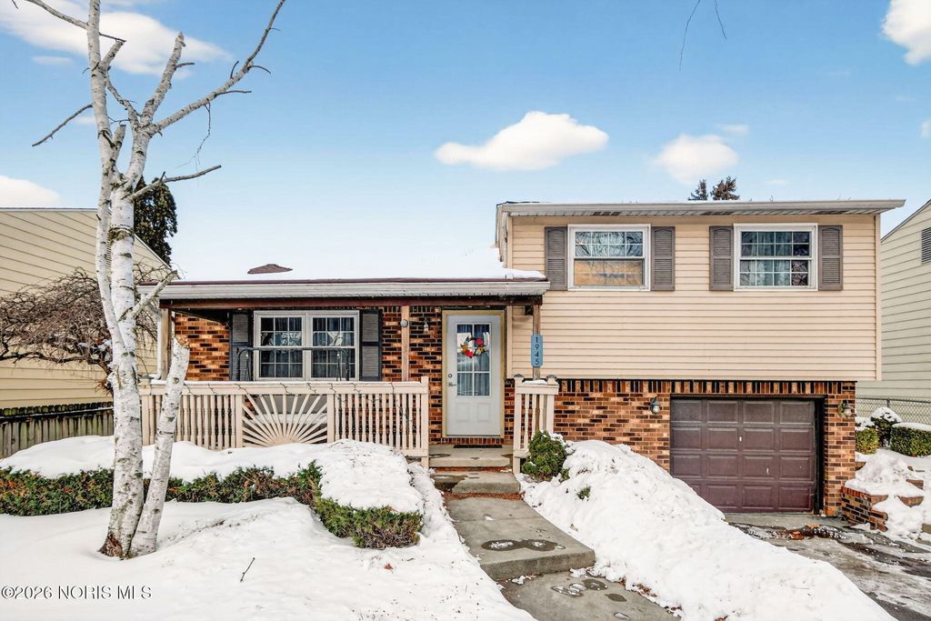 1945 Grimes Golden Drive, Toledo, OH 43611