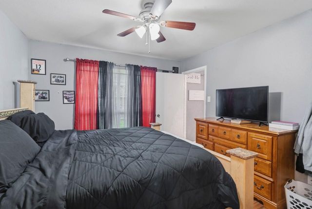 3007 Brook Drive, Huntsville, TX 77340