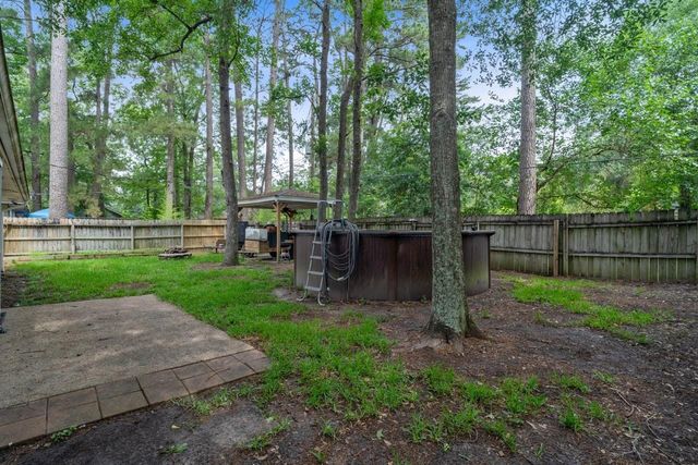 3007 Brook Drive, Huntsville, TX 77340