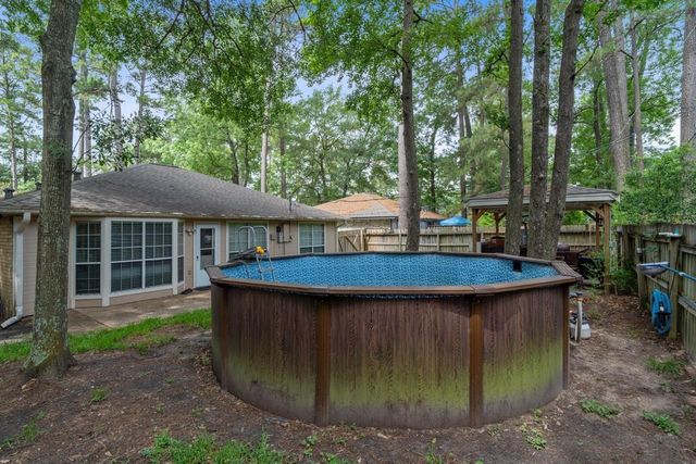 3007 Brook Drive, Huntsville, TX 77340