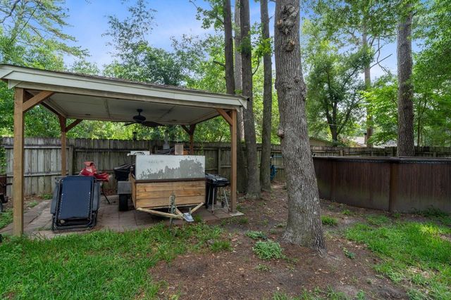 3007 Brook Drive, Huntsville, TX 77340