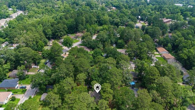 3007 Brook Drive, Huntsville, TX 77340