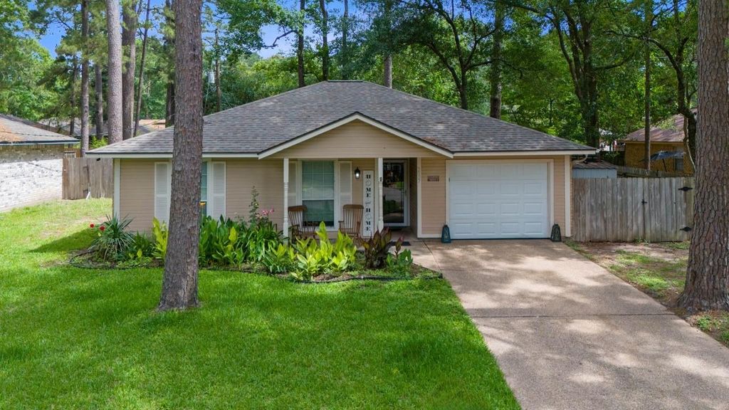 3007 Brook Drive, Huntsville, TX 77340