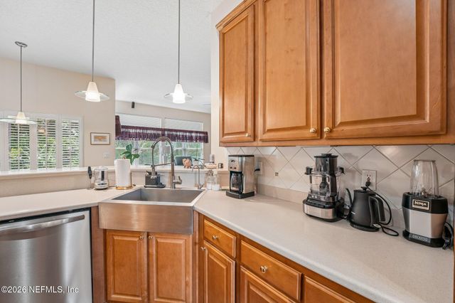 5950 W SHORES Road, Fleming Island, FL 32003