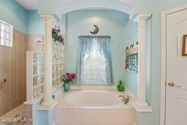 5950 W SHORES Road, Fleming Island, FL 32003