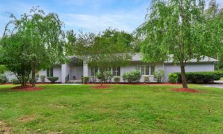 24 Pleasant Hill Road, Woodbridge, CT 06525