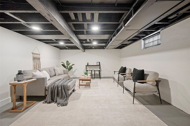 928 Washington Avenue, Oakmont, PA 15139