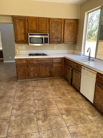 31990 Via Cordoba, Temecula, CA 92592