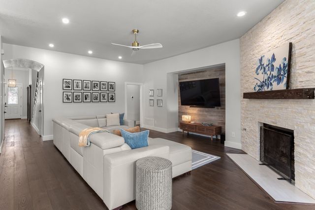8160 Holliday Road, Lantana, TX 76226
