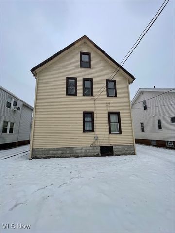 1916 Creston Avenue, Cleveland, OH 44109