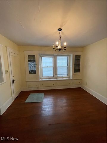 1916 Creston Avenue, Cleveland, OH 44109