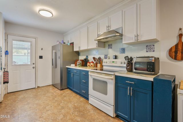 8400 Falcon Crest Circle, Angier, NC 27501