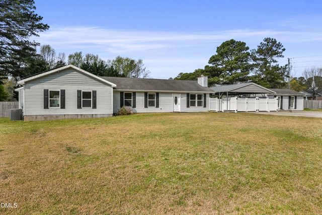 8400 Falcon Crest Circle, Angier, NC 27501