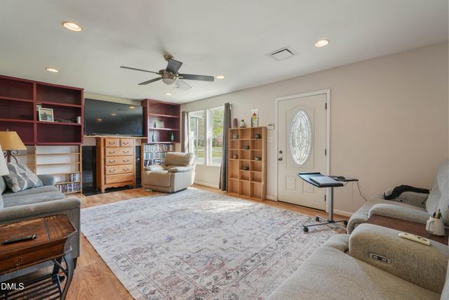 8400 Falcon Crest Circle, Angier, NC 27501