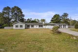 8400 Falcon Crest Circle, Angier, NC 27501