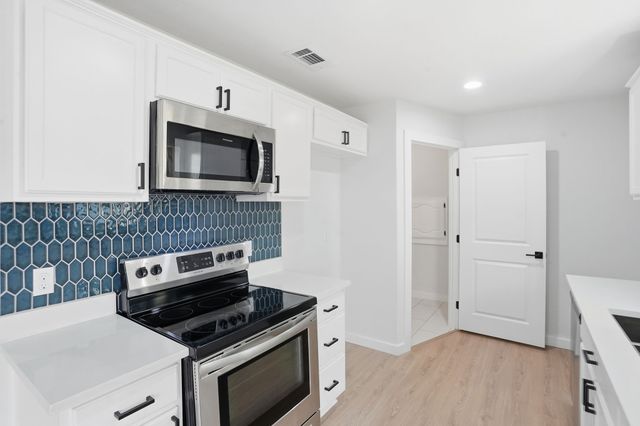 1733 Belltower Place, Lewisville, TX 75067