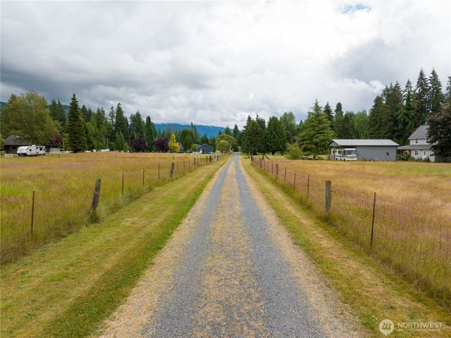 12404 233rd Street NE, Arlington, WA 98223