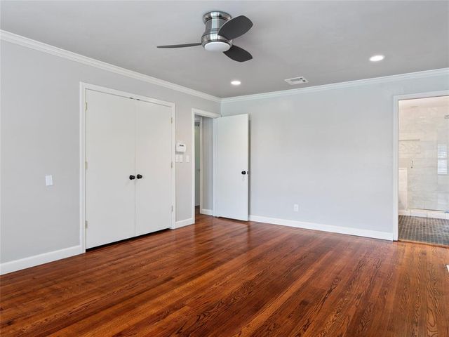 1835 Drakestone Avenue, Nichols Hills, OK 73120