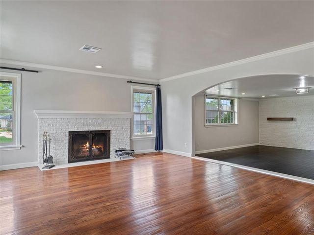 1835 Drakestone Avenue, Nichols Hills, OK 73120