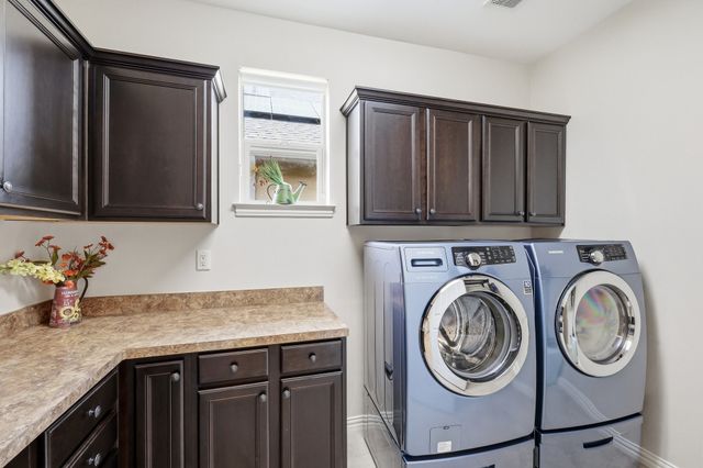 11508 Southerland Drive, Denton, TX 76207