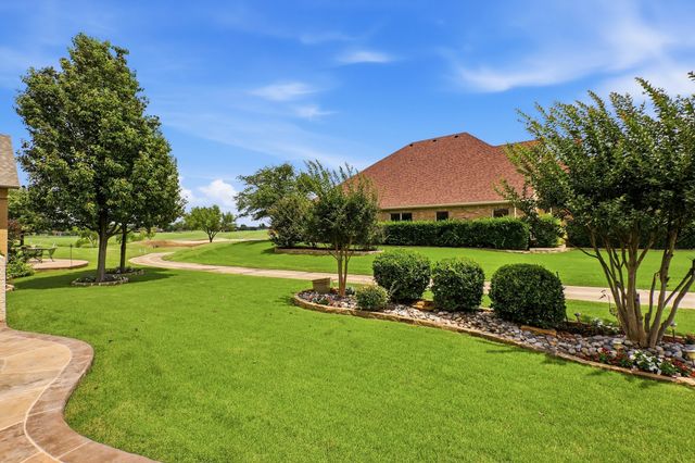 11508 Southerland Drive, Denton, TX 76207