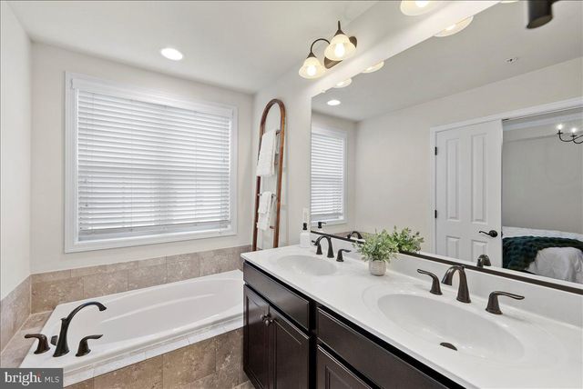 13820 GREBE ST, Clarksburg, MD 20871