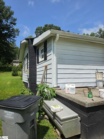 258 Bates Crossing Road, Travelers Rest, SC 29690