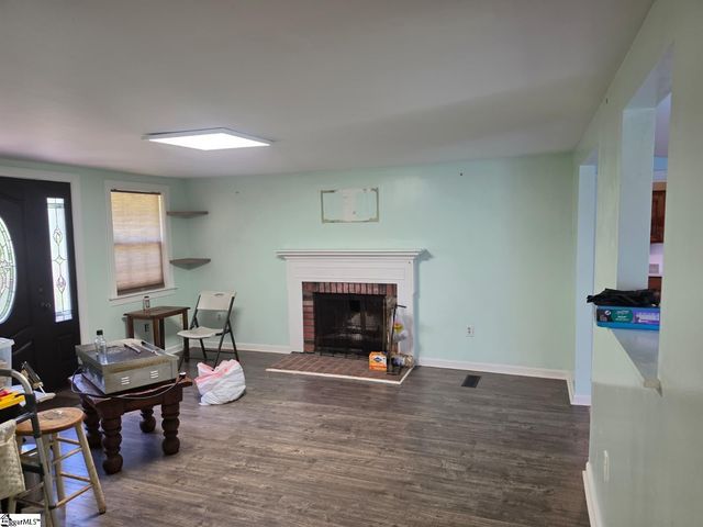 258 Bates Crossing Road, Travelers Rest, SC 29690
